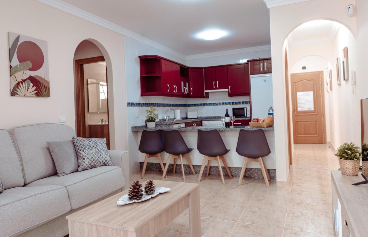 Apto Ache, Acogedor Apartamento De 66 M Con Terraza, Aire Acondicionado Y Parking Privado Gratuito Los Abrigos Eksteriør billede